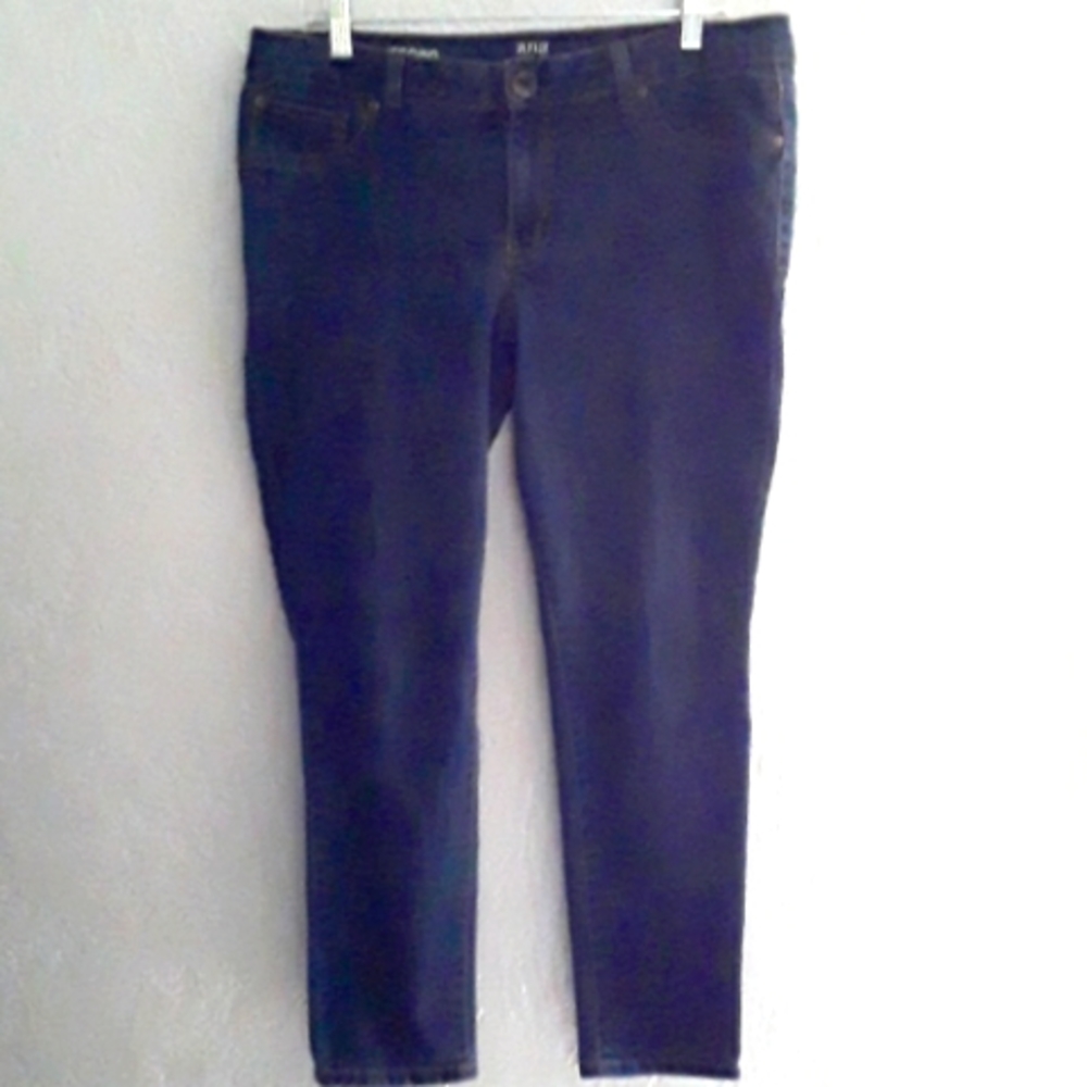 a.n.a a new approach jeans